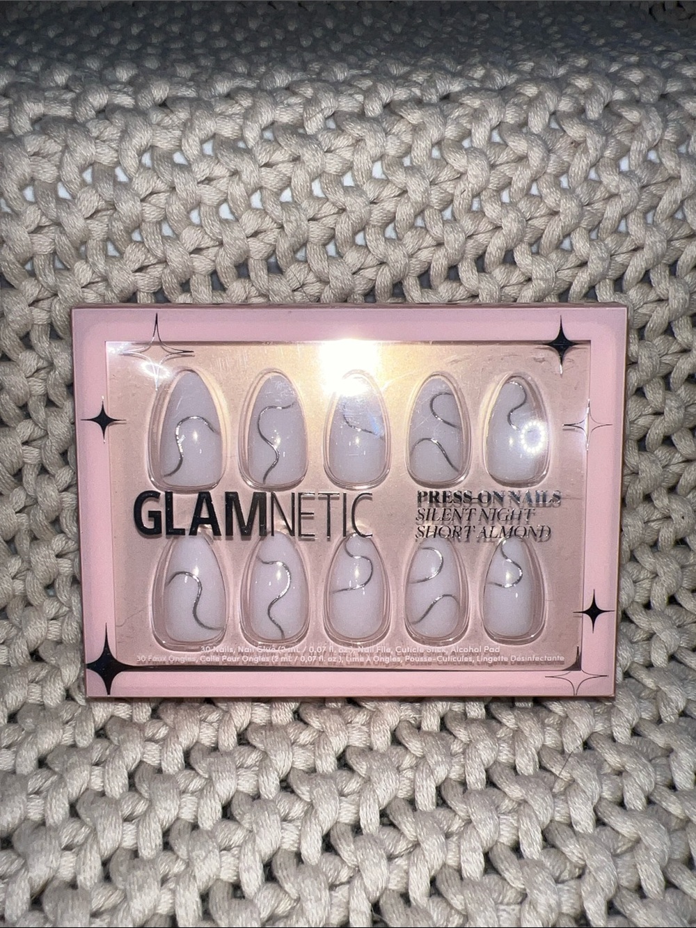 Glamnetic Short Almond Press-On Nails in Soft Pink Marble